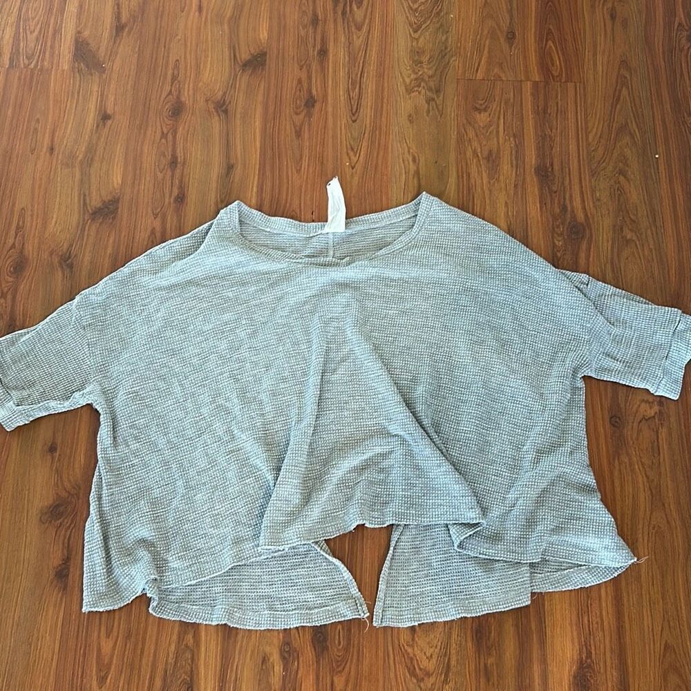 We the free Free People gray waffle lightweight oversized top with open back siz